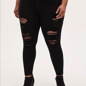 Distressed jegging skinny